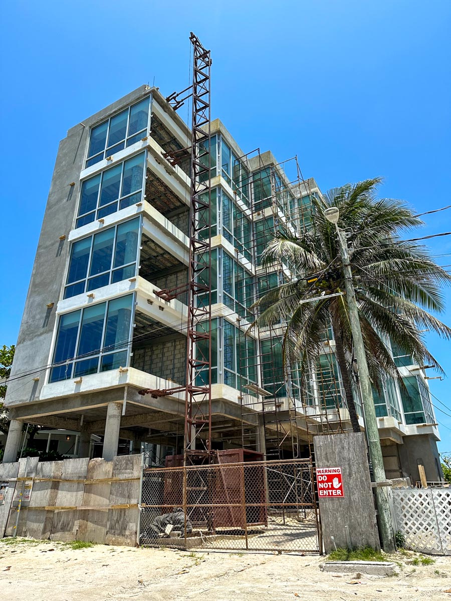 New construction in Boca Del Rio