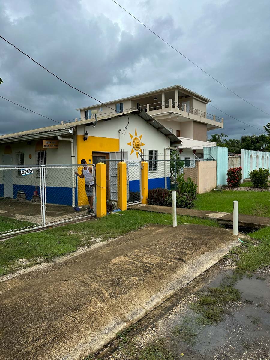 Hacienda Tropical Guesthouse