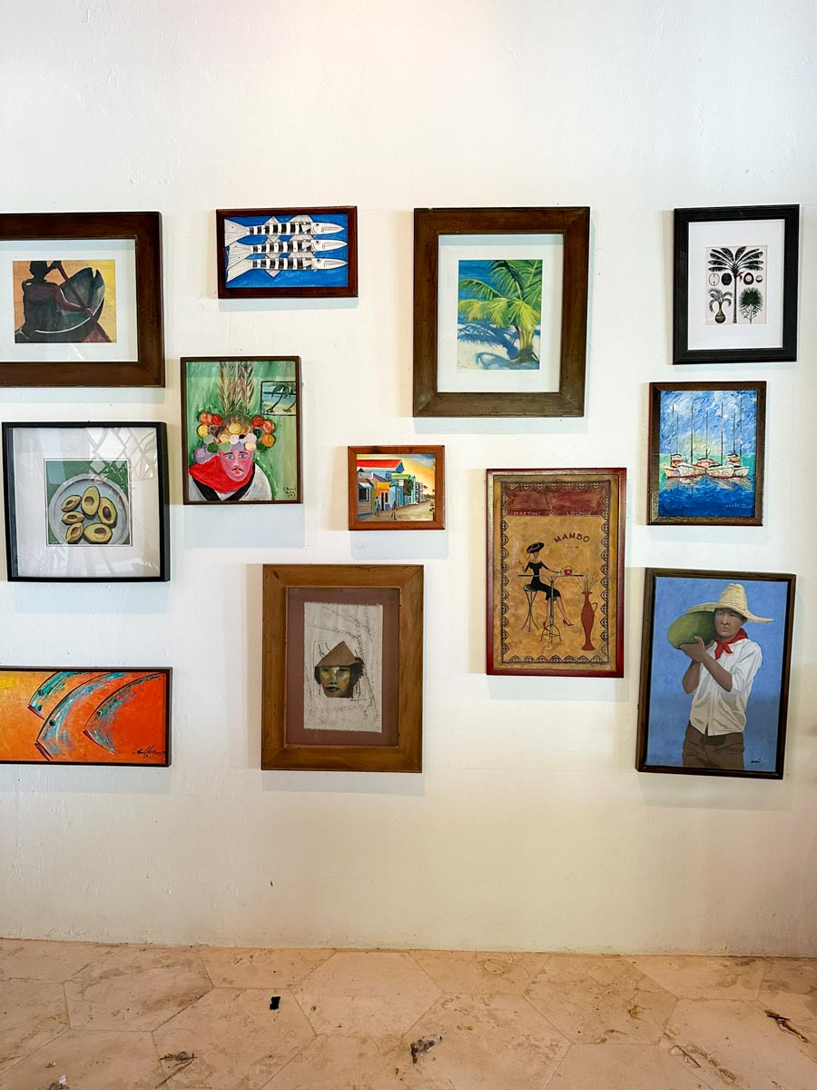 Wall of Belizean art at Matachica