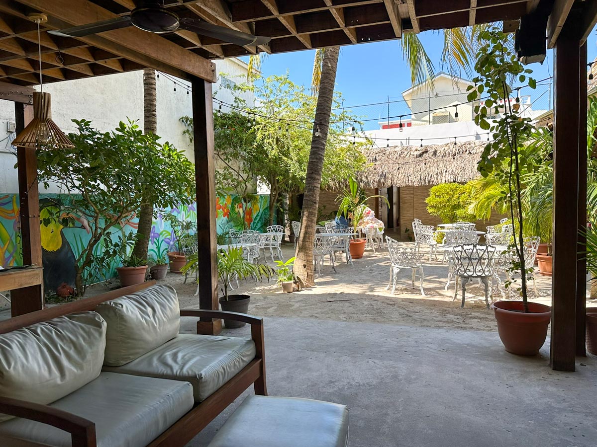 El Patio big space